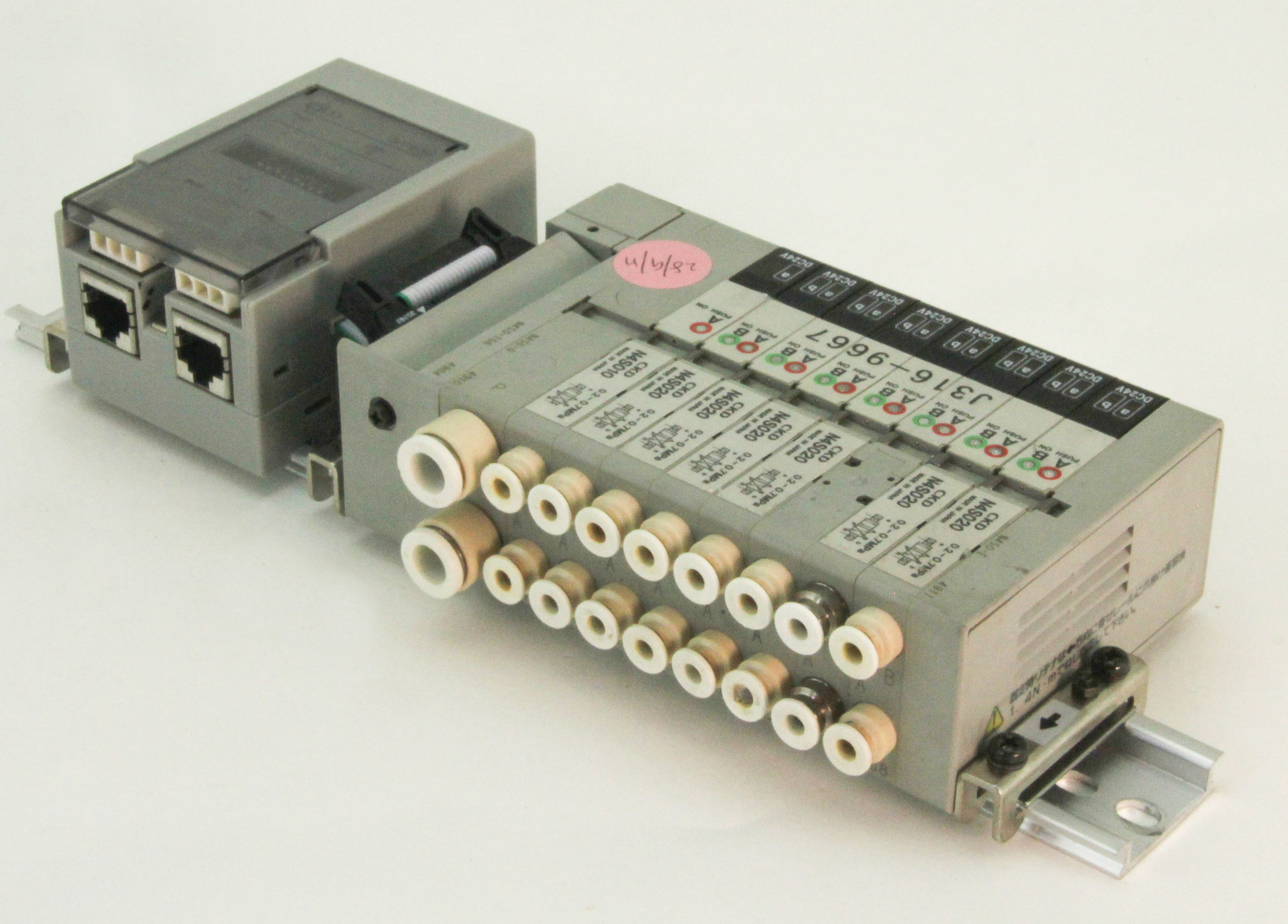 9667 CKD 8 SLOT SOLENOID MANF VLV(N4S020) W/ SLAVE STATION (OPP3